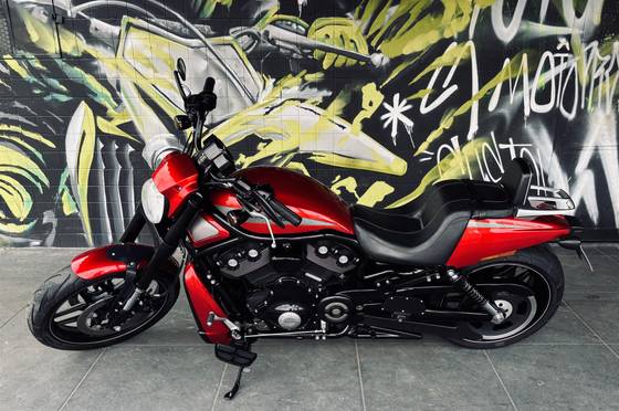 HARLEY-DAVIDSON V ROD NIGHT ROD ESPECIAL HARLEY-DAVIDSON V ROD NIGHT ROD ESPECIAL